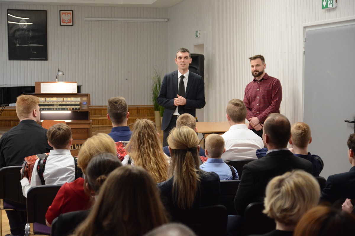 Kwietniowe audycje muzyczne – 4,9,10,12,17 kwietnia 2019
