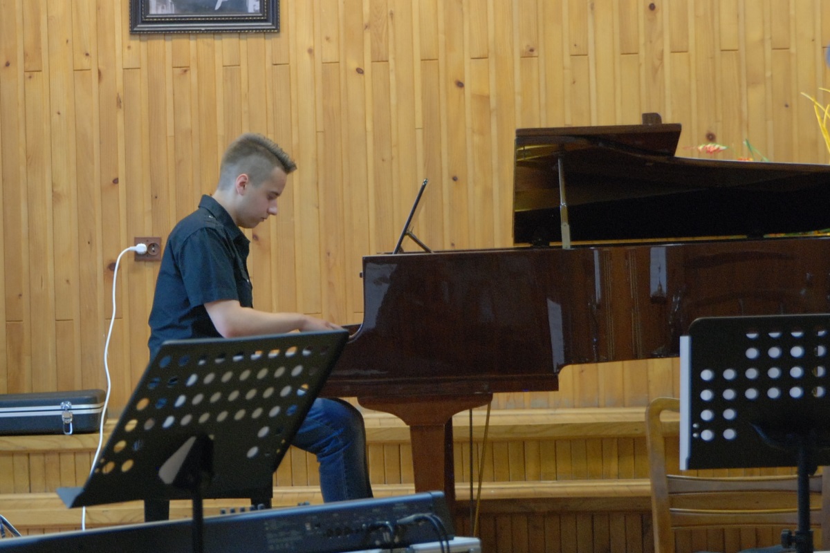 Jazzowe brzmienia na pożegnanie szkoły - 23 czerwca 2016 